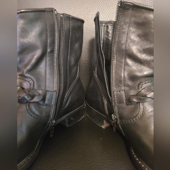 Paul Green Black Zipped Boots with Decorative Buckles, Size 6 US - Picture 7 of 14